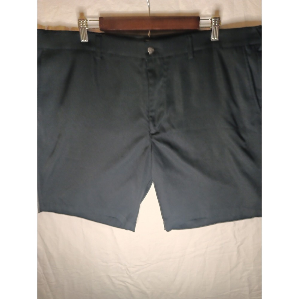 Callaway Golf Black Size 42 Shorts. Dry Fit Like Material. Rubber Inside Of...